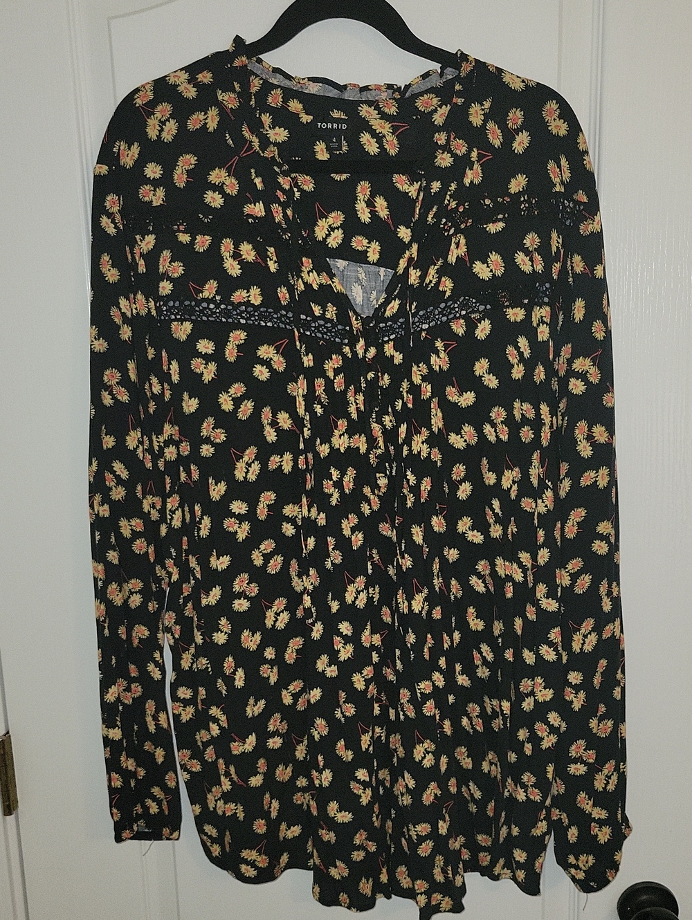 Torrid Black Floral Tie-Front Peasant Top